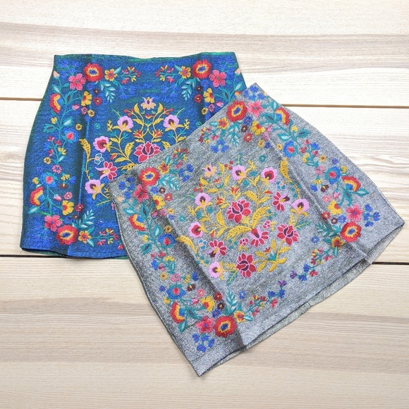 FINAL SALE 🆕🌿BOHO METALLIC SKIRT🌿 - Picture 4 of 8